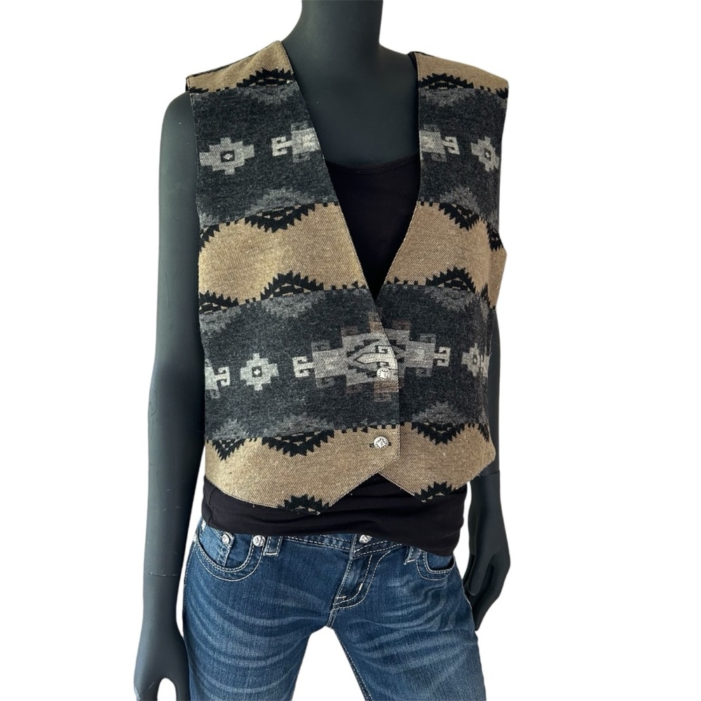 Vintage Western Vest Aztec Southwestern Boho
Rodeo Yellowstone Concert